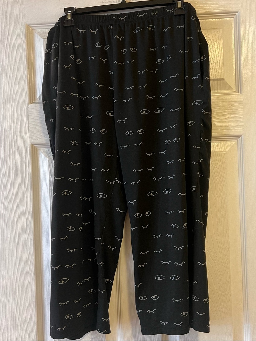 Like new! Super soft 'Let Me Sleep' Pajama Set. Size XL. - Picture 4 of 9